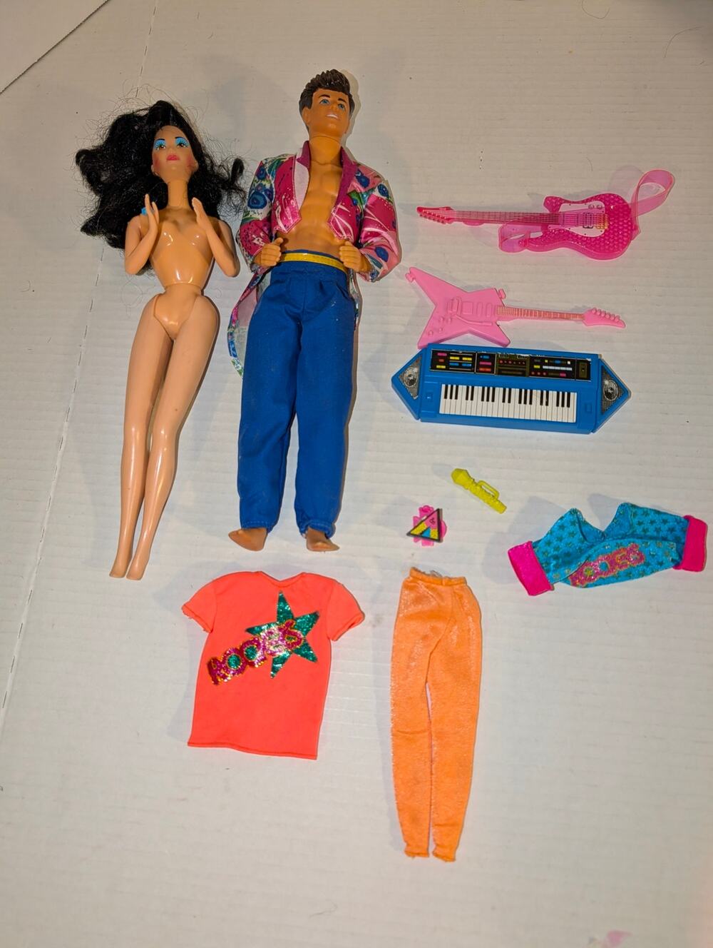Lot Vintage Barbie & The Rockers Dolls Clothing Accessories
